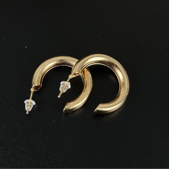 Golden Semi Hoop Earrings S2, New! - Picture 3 of 4